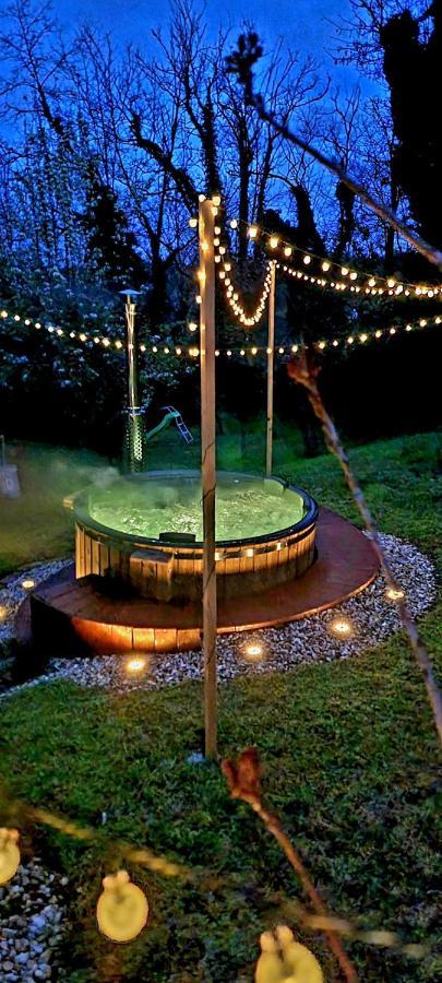 Kuca Za Odmor Malia Sa Spa Hot Tub Jacuzzijem - Nice And Cozy - Free Tickets To All City Attractions Ðurđevac Exteriör bild